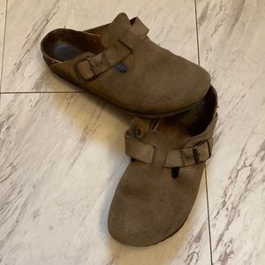 Birkenstock clogs suede